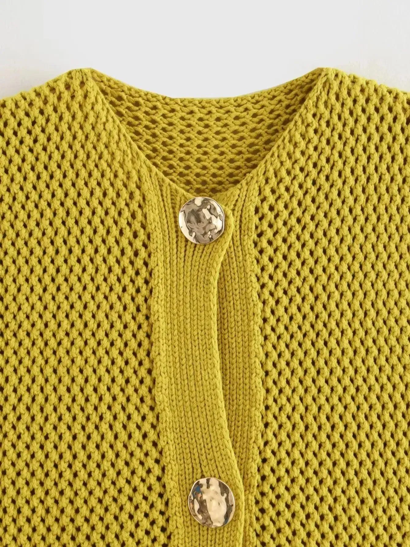 Cropped Chunky Knit Top Sleeveless Front Button Patch Pockets Waistcoat
