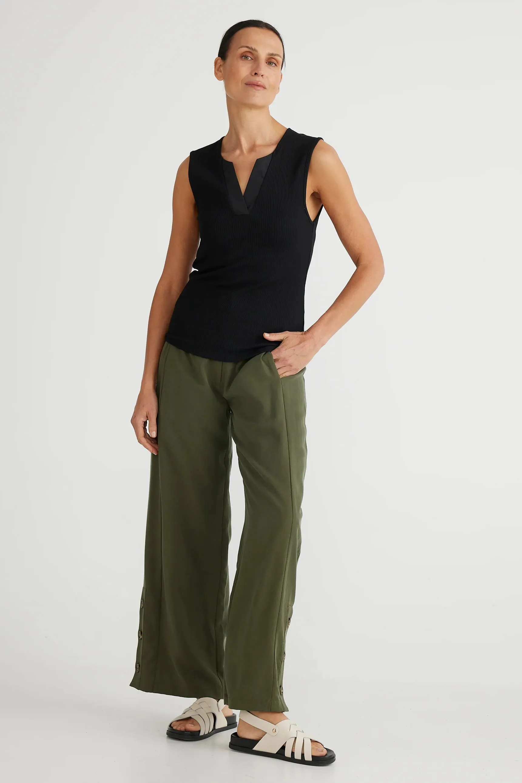 Henley Tank in Black