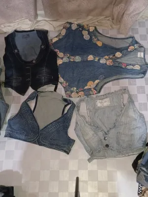 ID 18 waistcoat brand only and other mix brand toyal 20
