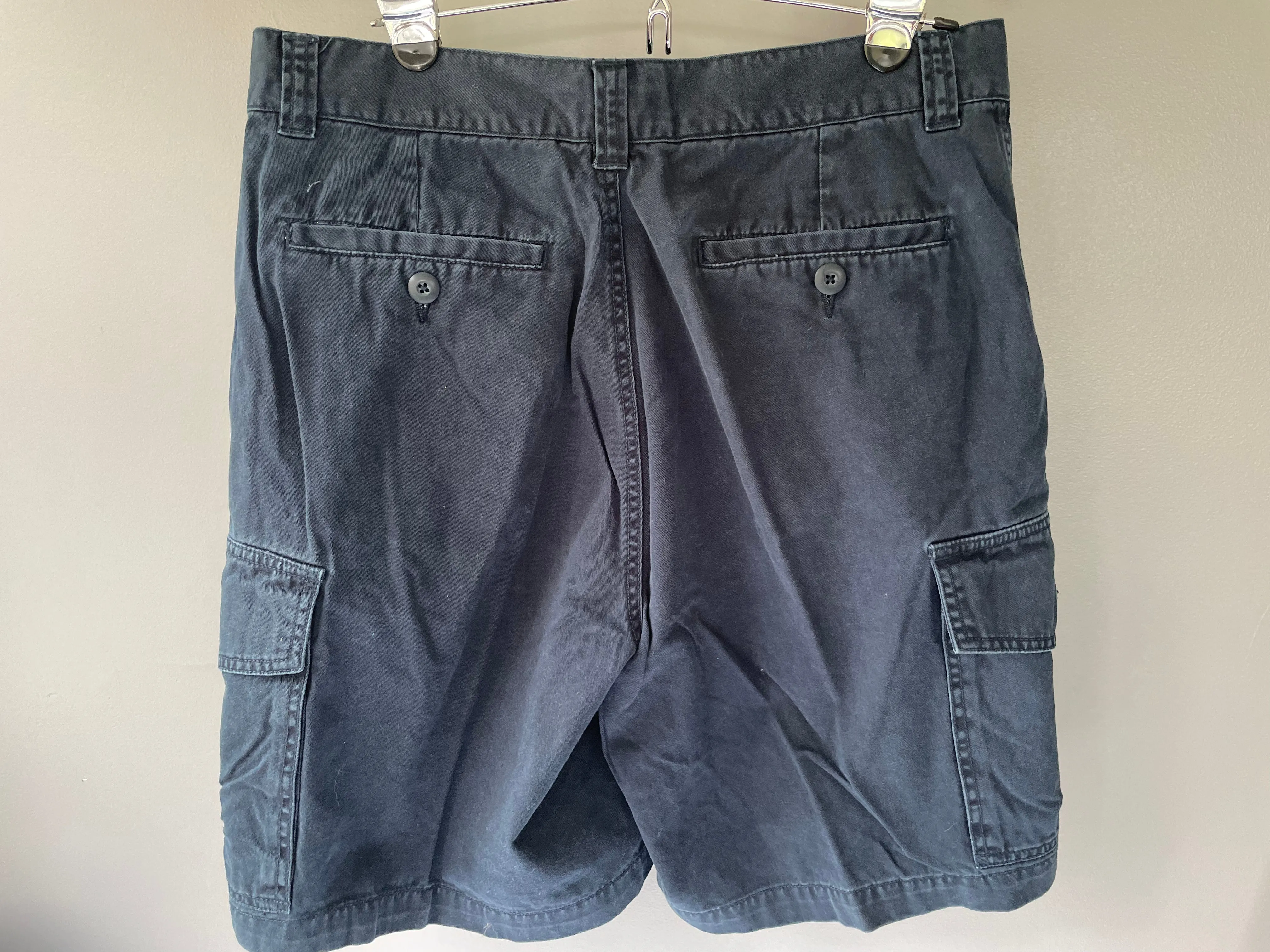 <€€* Mens 33” Waist Blue Cargo Shorts CHEROKEE Navy Side Pockets 100% Cotton Chino