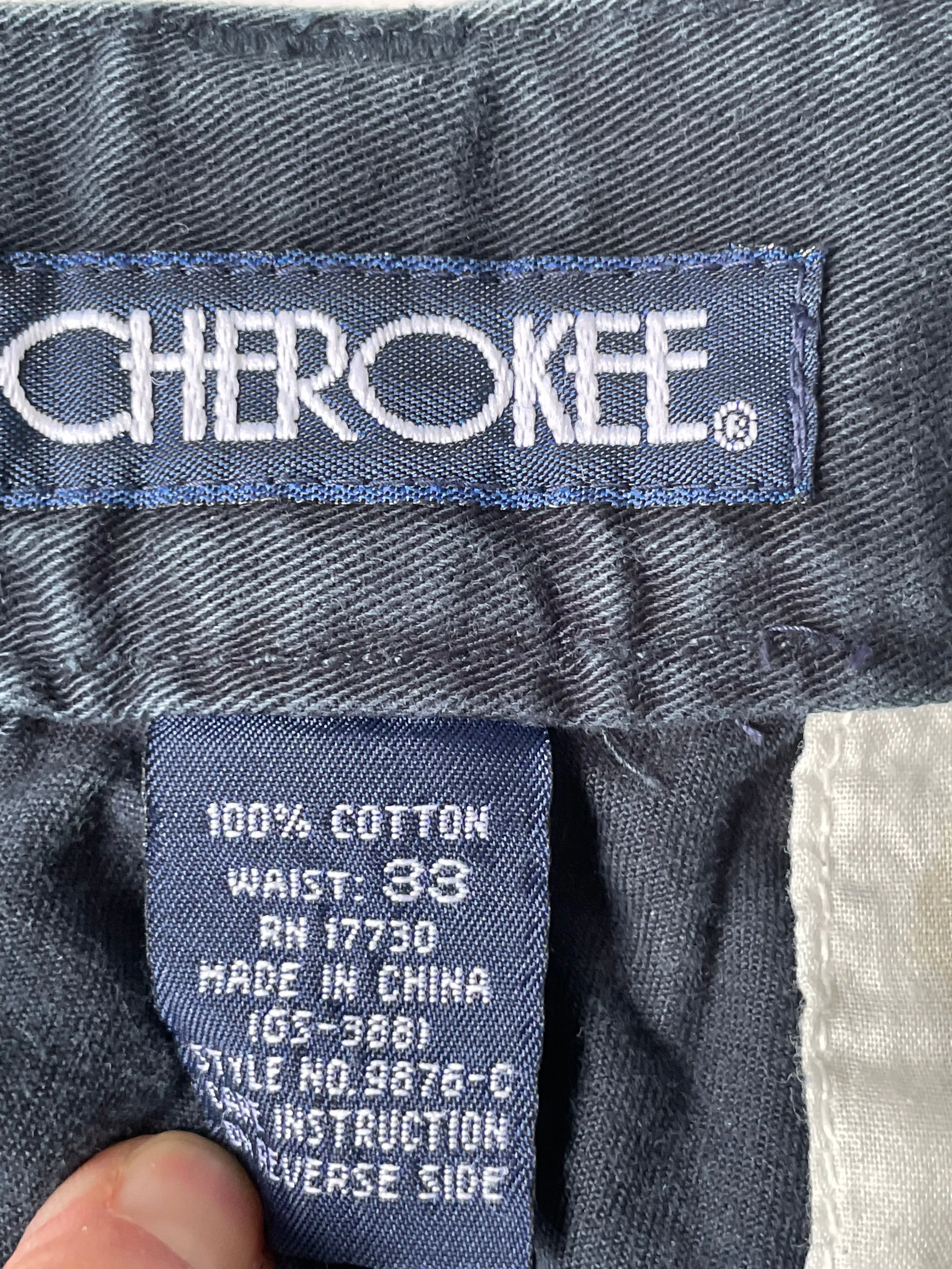 <€€* Mens 33” Waist Blue Cargo Shorts CHEROKEE Navy Side Pockets 100% Cotton Chino