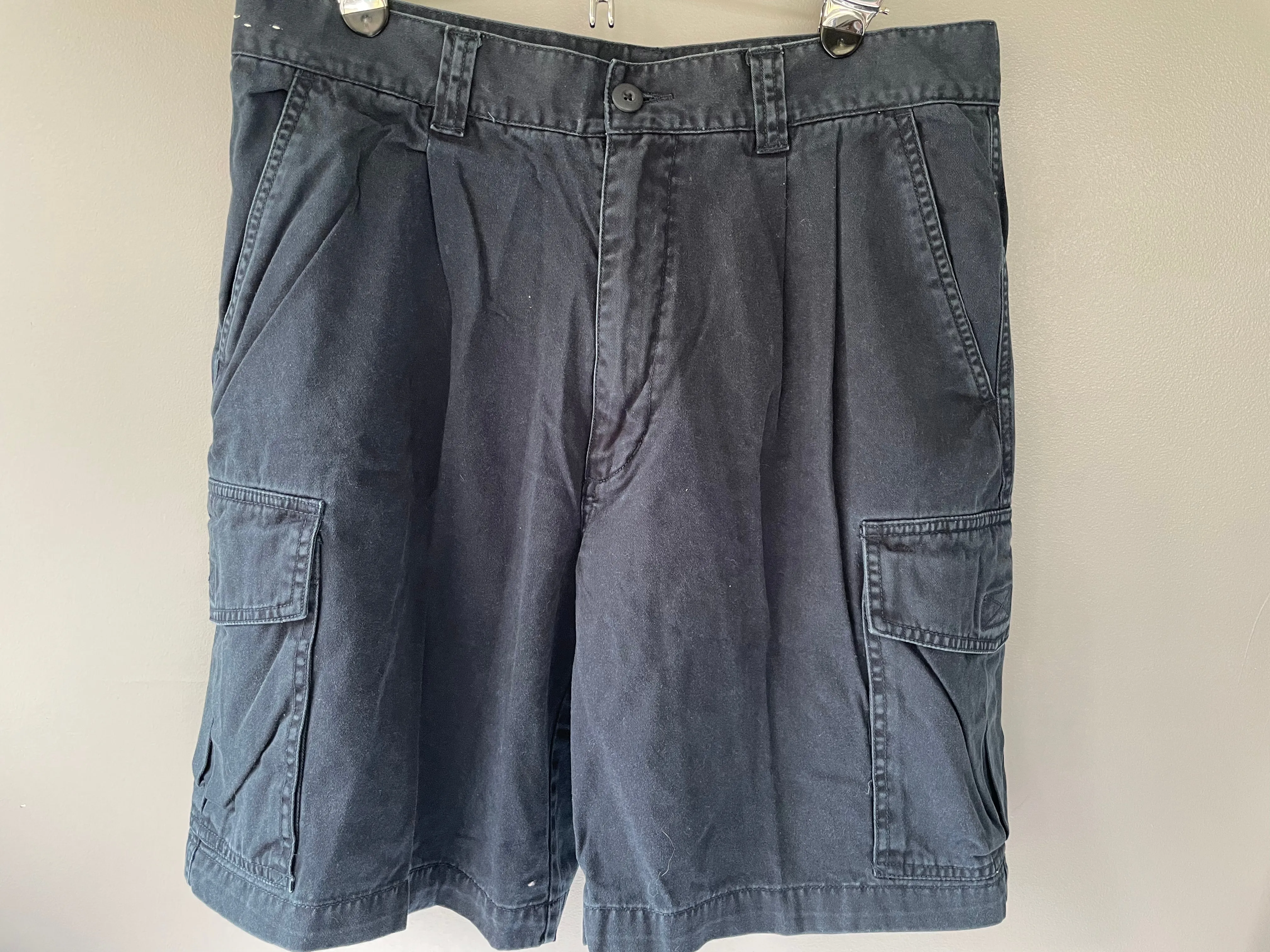 <€€* Mens 33” Waist Blue Cargo Shorts CHEROKEE Navy Side Pockets 100% Cotton Chino