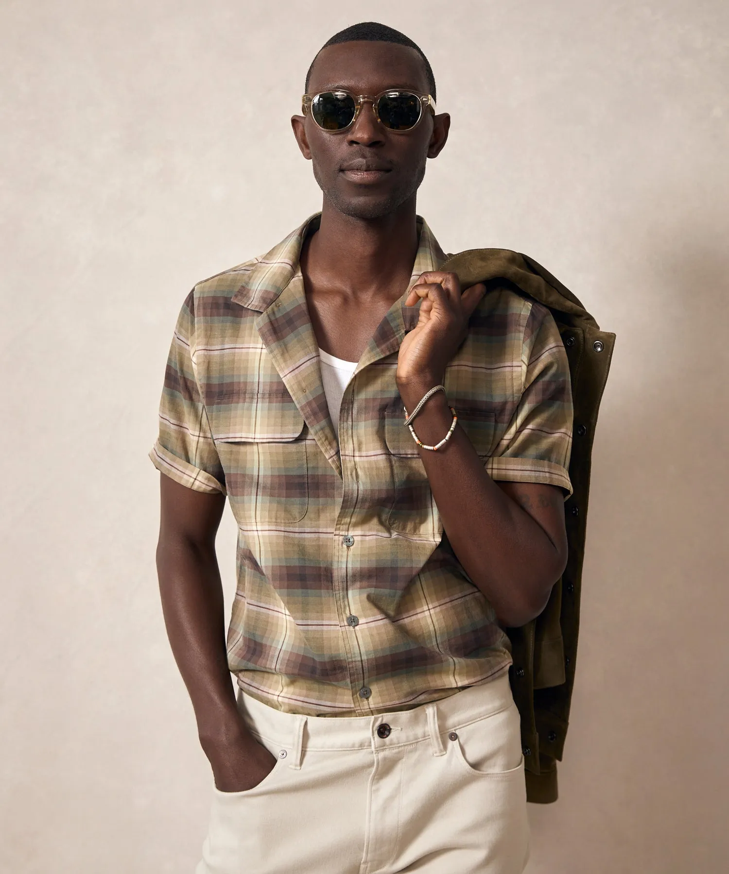 Short-Sleeve Printed Pocket Shirt in Khaki